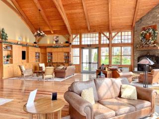 Experience luxury slopeside living in this stunning 6BR, 4.5BA Soaring Eagle condo - 3
