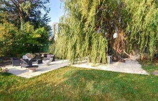 Stunning Home In Jonquières - 3