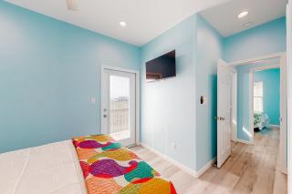 Retreat Large Deck Family Fun - 8