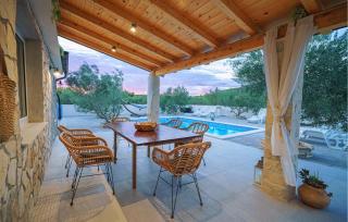 Awesome Home In Vodice With Private Swimming Pool, Can Be Inside Or Outside - 8