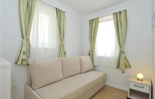 Beautiful Apartment In Privlaka - 6