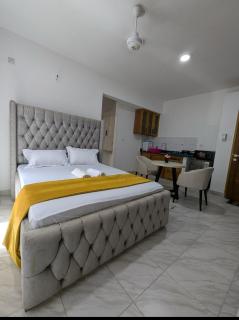 Nancy's Haven studio apartment - 6