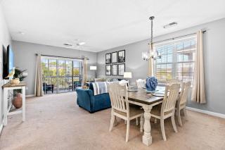 King Bed & Pool in Barefoot - 1