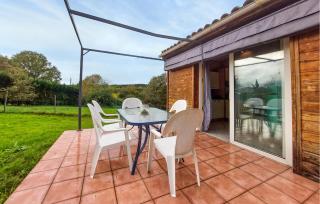 2 Bedroom Cozy Home In Eyraud-Crempse-Maurens - 8