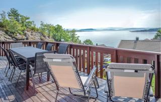 Awesome Home In Nedstrand With Sauna - 3