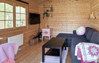 2 Bedroom Lovely Home In Tarm - 4