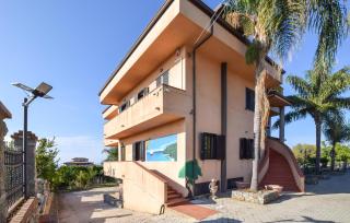 Cozy Apartment In Ricadi With Wifi - 9