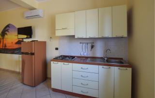 Cozy Apartment In Ricadi With Wifi - 7