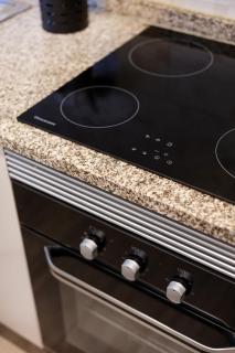 Smart Stay in Gaia, Cozy & Work-Ready - 2