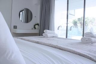 The L Smart Suite - 1