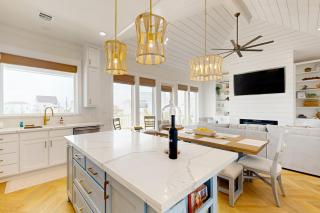 Modern Gulf Views Gated Community Dog Haven - 4