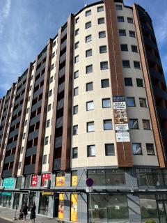 Sunny, cozy apartment in the very center - 2