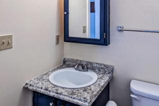 Champagne Supernova & Ludlow Lax - 7