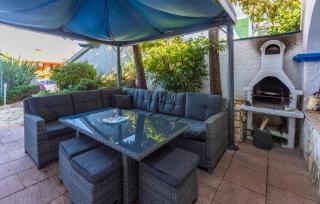 Cozy Apartment In Banjole - 2