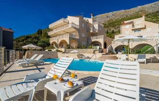 1 Bedroom Lovely Apartment In Mlini - 9