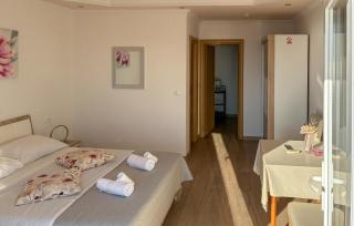 1 Bedroom Lovely Apartment In Mlini - 1