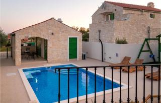 Stunning Home In Privlaka - 2