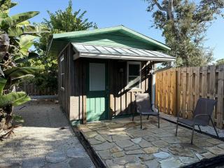 Englewood Escape – Pet Friendly + Heated Pool - 7