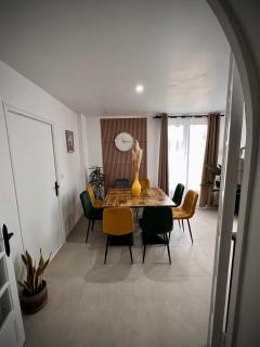 Maison spacieuse à Montebourg avec jardin - 2