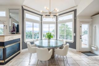 Within minutes to Ski Resorts and fireplace - 2