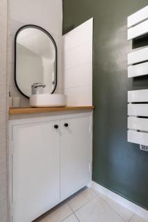 Studio climatisé plein centre ville 2ème ETAGE - 1