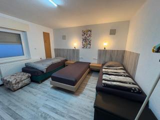 Gusenburg H 14 für bis 8 Personen Monteurwohnung - 2