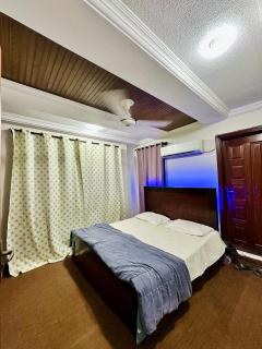 Stylish, Comfy & Cozy Apartment, E11 Prime Spot - 4