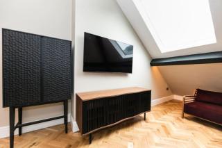 The West Wing at Hillthorpe Manor with Gardens & Private Hot Tub - 9