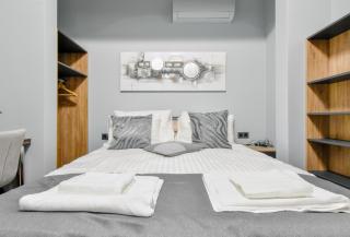 Stylish 2-Bedroom Sofia Stay - 7