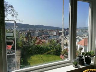 2 bedroom apt with private garden and amazing view - 0