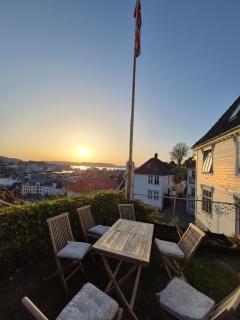 2 bedroom apt with private garden and amazing view - 3