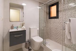 Modern and Cozy Apartment with Pool Tennis Court and Common Areas in Torre del Mar - 6