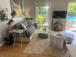 Magnolia Cottage - 2