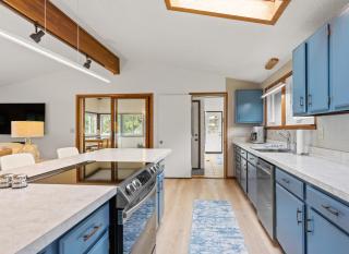 Scenic Shores, Your Front Row Seat to Lake Michigan Sunsets - 7