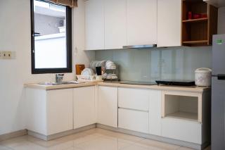 New Life Bai Chay Condotel - 8