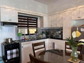 Cozy Retreat Near Gaisano Mall & Eden Nature Park - 8