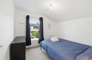 Comfy 3 bed Home in London - 9