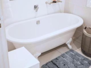 Dream Beach House with Pool & Ocean Access - 9