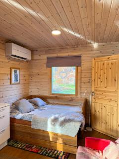 Riverside cottage - 9