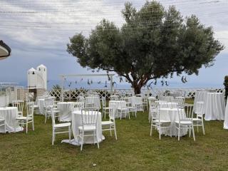 Luxury Villa with Pool and Garden - 1