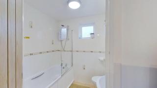 04 Strawberry Hill, Tolroy Manor - 3