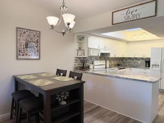 Forest Park – Pool, Tennis & Coastal Charm - 2