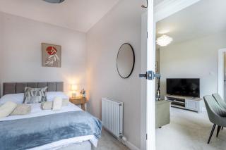 Modern 3 Bedroom home in Kings Park - 3