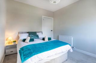 Modern 3 Bedroom home in Kings Park - 2