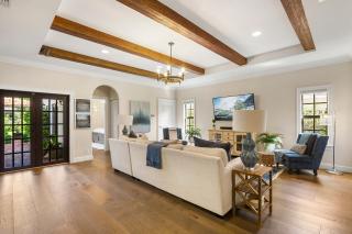 Spanish Charm 4br Guest House Private Yard - 8