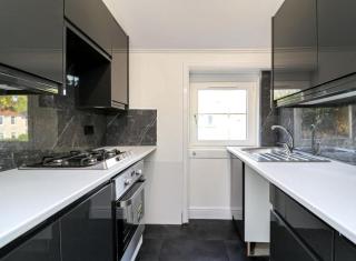 Cosy 3 bed flat in Kings Park - 2