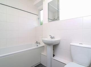 Cosy 3 bed flat in Kings Park - 1