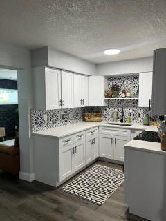 Relaxing 3BR Home Near Orlando Downtown & Parks - 6