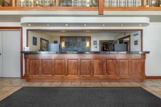 Best Western Plus Baker Street Inn - 2