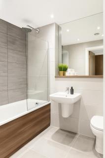 Lovely Central Abode - Amazing Views - Parking - 7